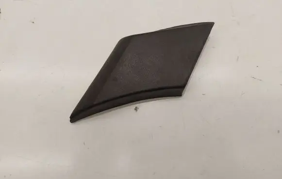Volkswagen PASSAT B3 Rear fender molding trim 357853536