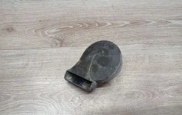 Volvo V70 Horn signal 49042