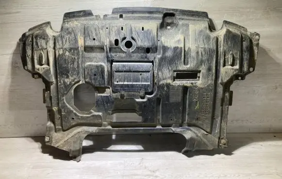 Toyota Yaris Front underbody cover/under tray 514100D051