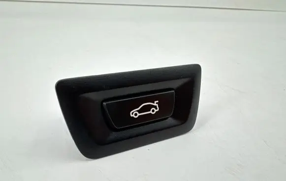 BMW 3 F30 F35 F31 Tailgate/boot open switch button 9275119