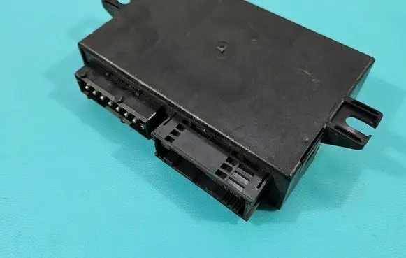 BMW 3 E90 E91 Central body control module 7233914 IMPRK1438302