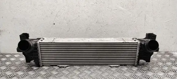 BMW 5 G30 G31 Intercooler radiator 8576509