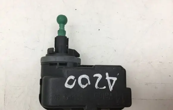 Volkswagen Golf IV Headlight level adjustment motor 1J0941295F