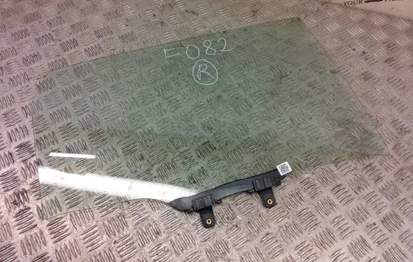 Hyundai Bayon Rear door window glass 43R010194