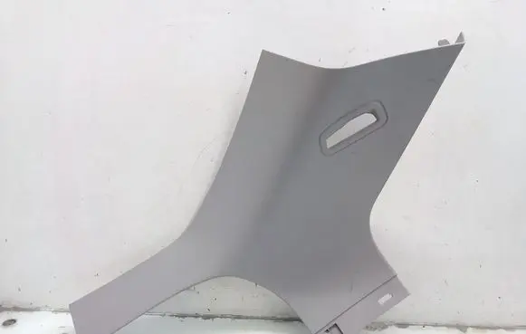 (D)pillar trim (top)