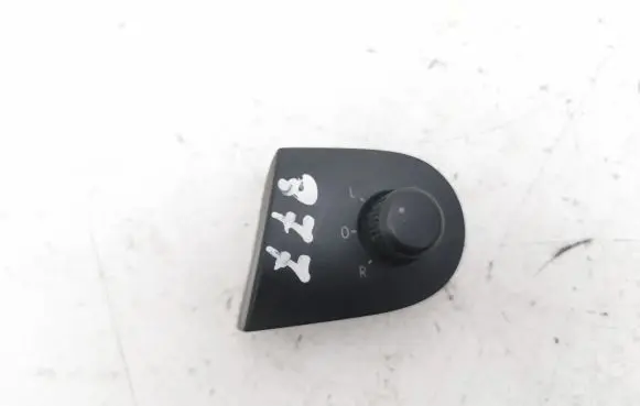 Volkswagen Sharan Wing mirror switch 7M3959565A