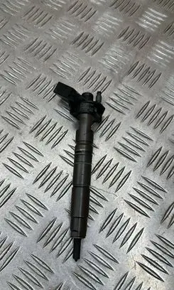 Mercedes-Benz E W212 Fuel injector A6420701187 150502 0445116026