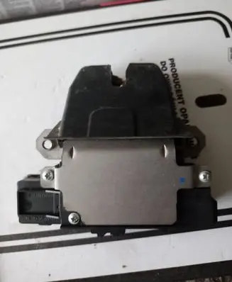 Ford Focus Tailgate/trunk/boot lock/catch/latch 3m51-R442a66-CA