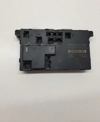 Mercedes-Benz CLS C219 Door control unit/module 2198200726 219820072607