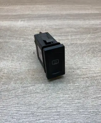 Volkswagen PASSAT B5 Windscreen/window heater switch 3B0959621C
