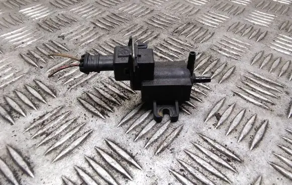 Opel Zafira B Turbo solenoid valve 70246100 8972882491