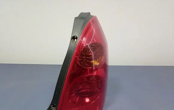 Nissan Primera Rear/tail lights 89077085