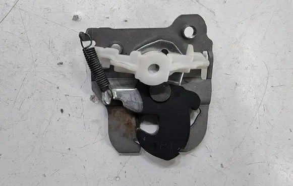 BMW 3 E90 E91 Seat back rest lock catch 7142262 9165862