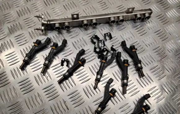 KIA Rio Fuel injectors set 3531008000 9041070012 01405762