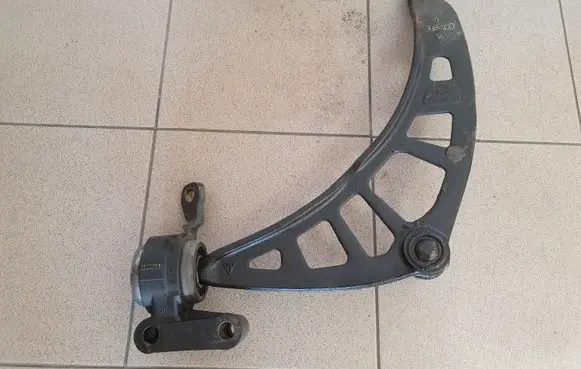Mini Cooper Countryman R60 Front lower control arm/wishbone