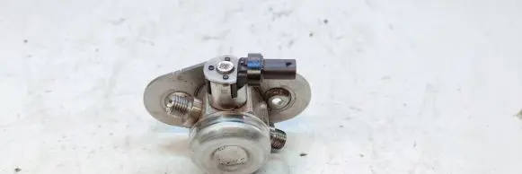 BMW 4 F36 Gran coupe Fuel injection high pressure pump 7642466
