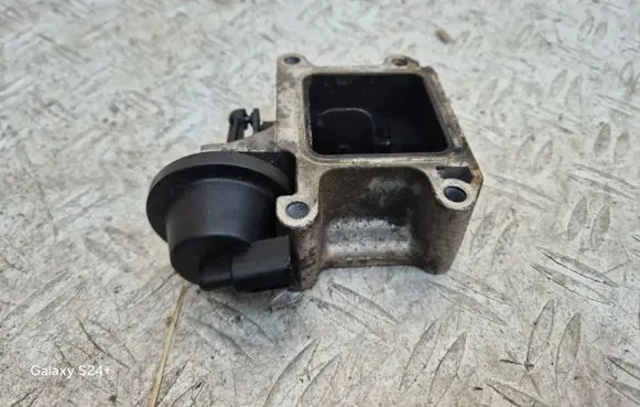 Volvo XC60 Other engine bay part