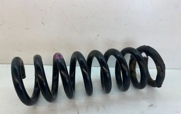 Mercedes-Benz C W204 Rear coil spring