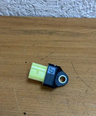Lexus RX 450H Airbag deployment crash/impact sensor 8983128040