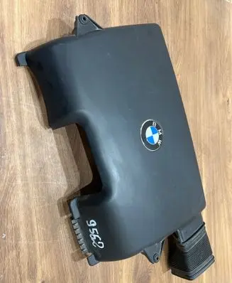 BMW 1 E81 E87 Engine cover (trim) 7561927