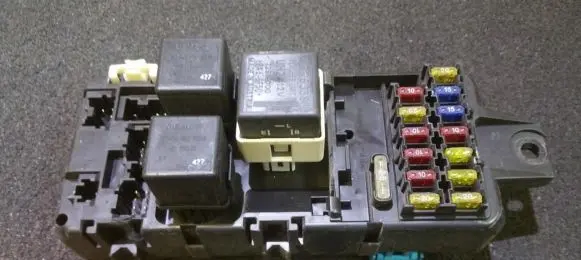 Volvo S40, V40 Fuse box set 30807050 97w2550k