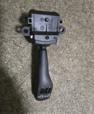 BMW 3 E46 Wiper control stalk 8363669M 01204020