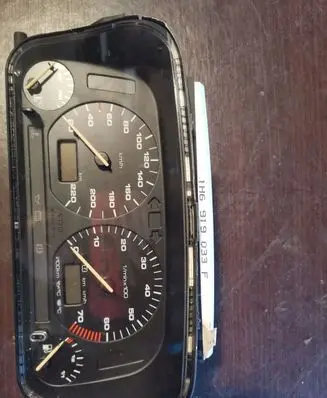 Volkswagen Golf III Speedometer (instrument cluster) 1H6919033F