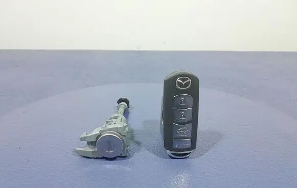 Mazda CX-5 Ignition lock SKE13002