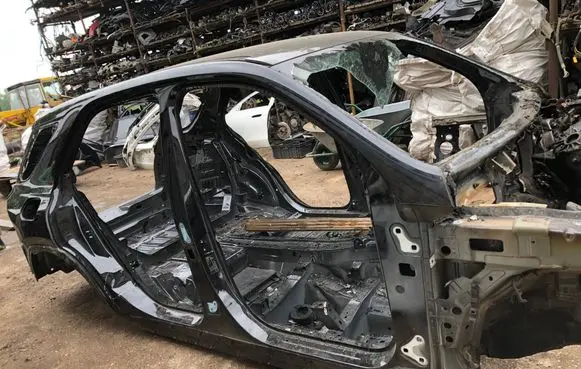 Mercedes-Benz GLE W167 Front sill (body part)