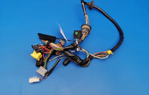 Volvo 760 Front door wiring loom 1362946 1363528 1363527