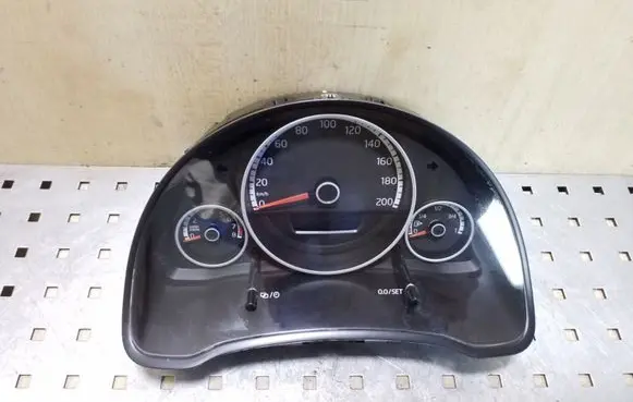 Volkswagen Up Speedometer (instrument cluster) 1S0920861D 5550053206