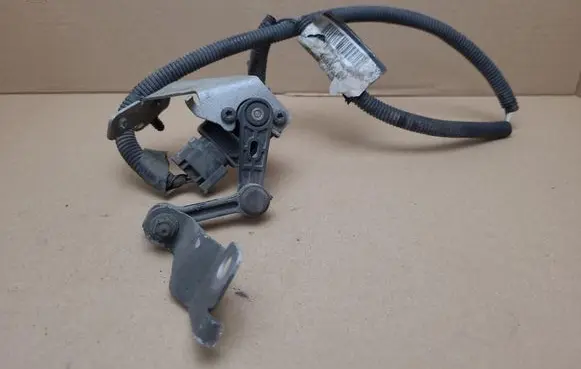 Volvo V40 Rear height level sensor lever 31258179