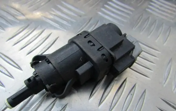 Brake pedal sensor switch