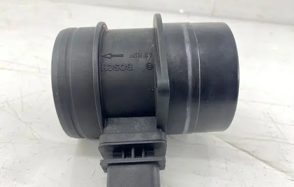 Audi A4 S4 B8 8K Mass air flow meter 03G906461C