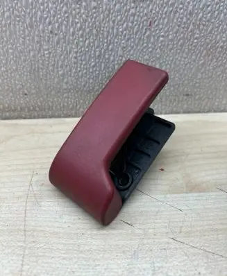 Mercedes-Benz E W211 Engine bonnet (hood) release handle