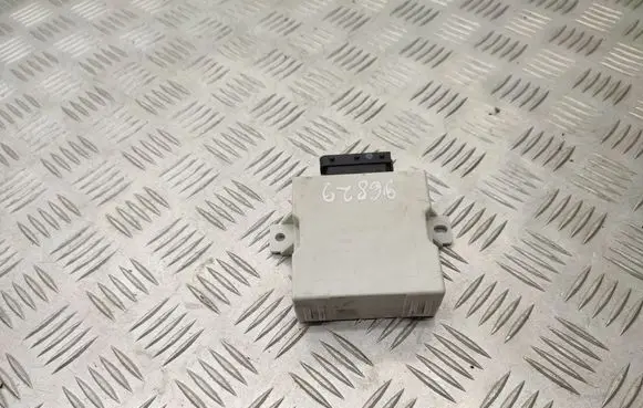 Toyota Avensis T250 Window wiper relay 150696