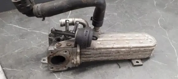 Volkswagen Golf V EGR valve cooler 030131513