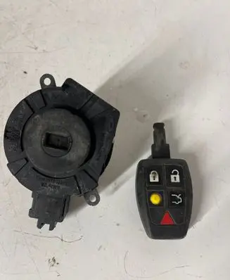 Volvo V50 Ignition lock 30659837 142130038