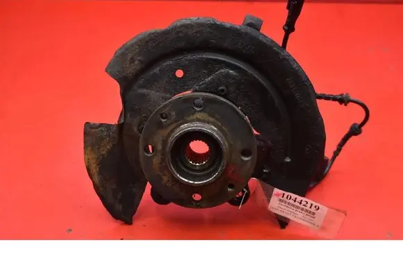 Dacia Sandero Front wheel hub spindle knuckle 