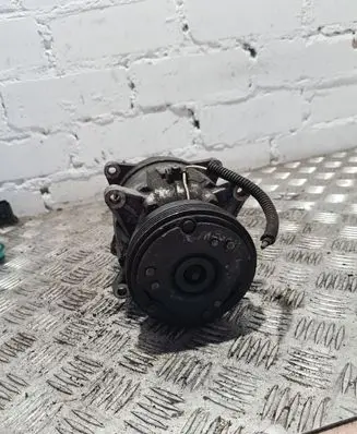 Renault Megane III Air conditioning (A/C) compressor (pump) 1135284