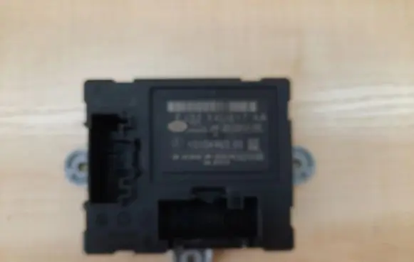 Land Rover Evoque I Door central lock control unit/module EJ3214D617AA