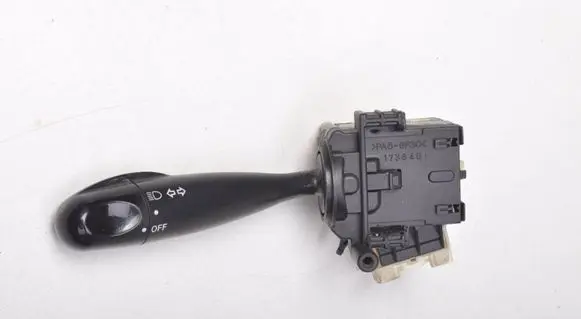Toyota Yaris Cruise control switch 