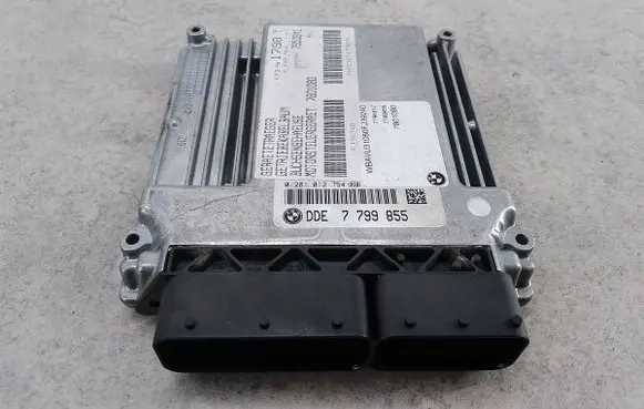 BMW 3 E90 E91 Engine control unit/module ECU 7799855