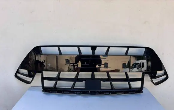 Cupra Formentor Front bumper lower grill 5FF856667H