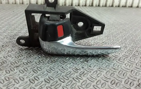 Toyota Avensis Verso Front door interior handle