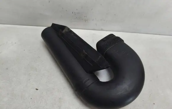 Audi Q3 8U Air intake duct part 8U0805962A 8U0129618