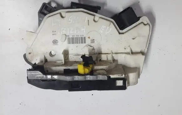 Seat Ibiza IV (6J,6P) Rear door lock 6J0839015FXAUTOPX 6J0839015F