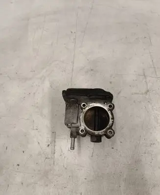 Toyota Auris E180 Throttle valve 2203037060 9F23 142006L18