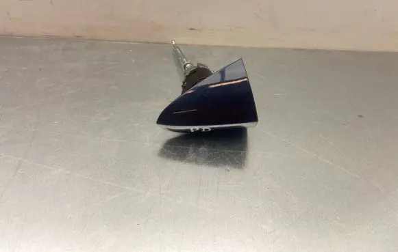 Hyundai Kona II Front door lock (next to the handle)