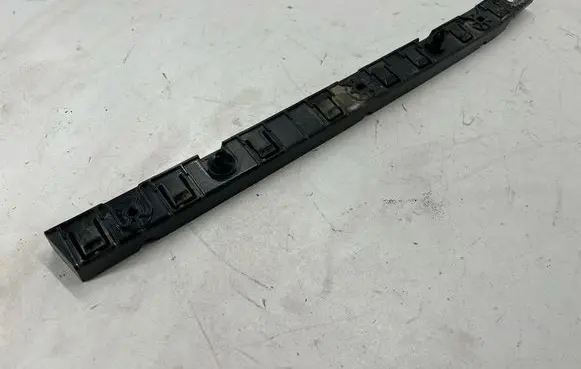 Chrysler Pacifica Rear bumper mounting bracket 68229236AC